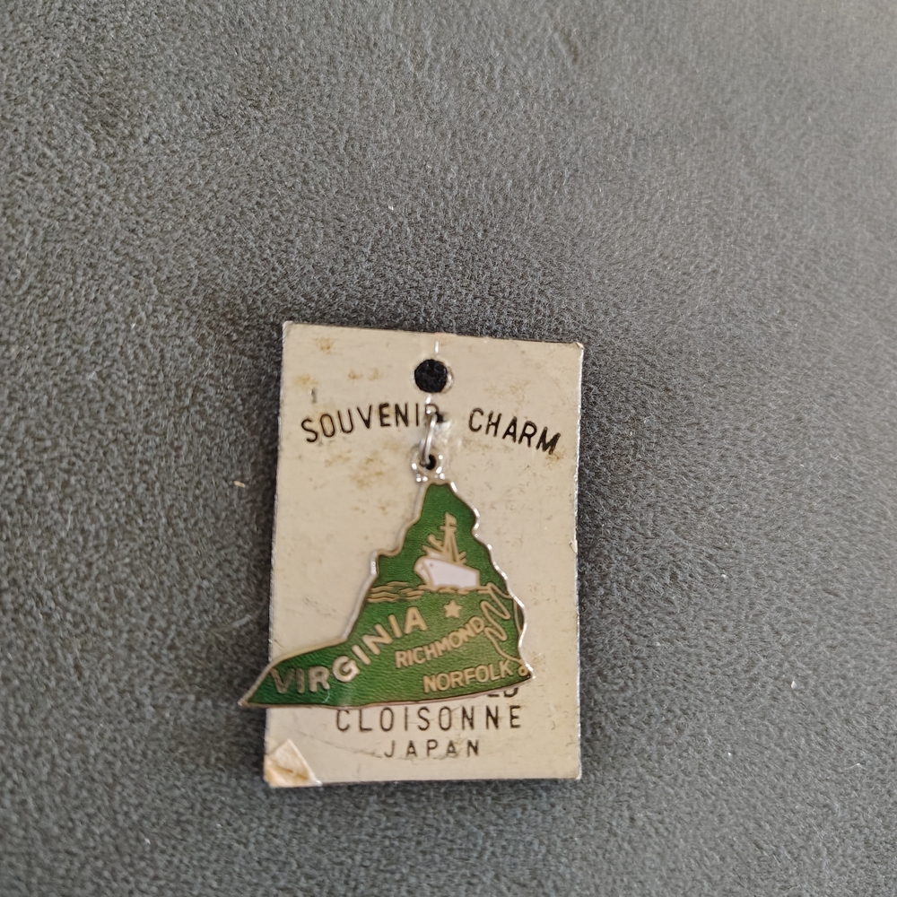 Virginia Cloisonné Souvenir Necklace
